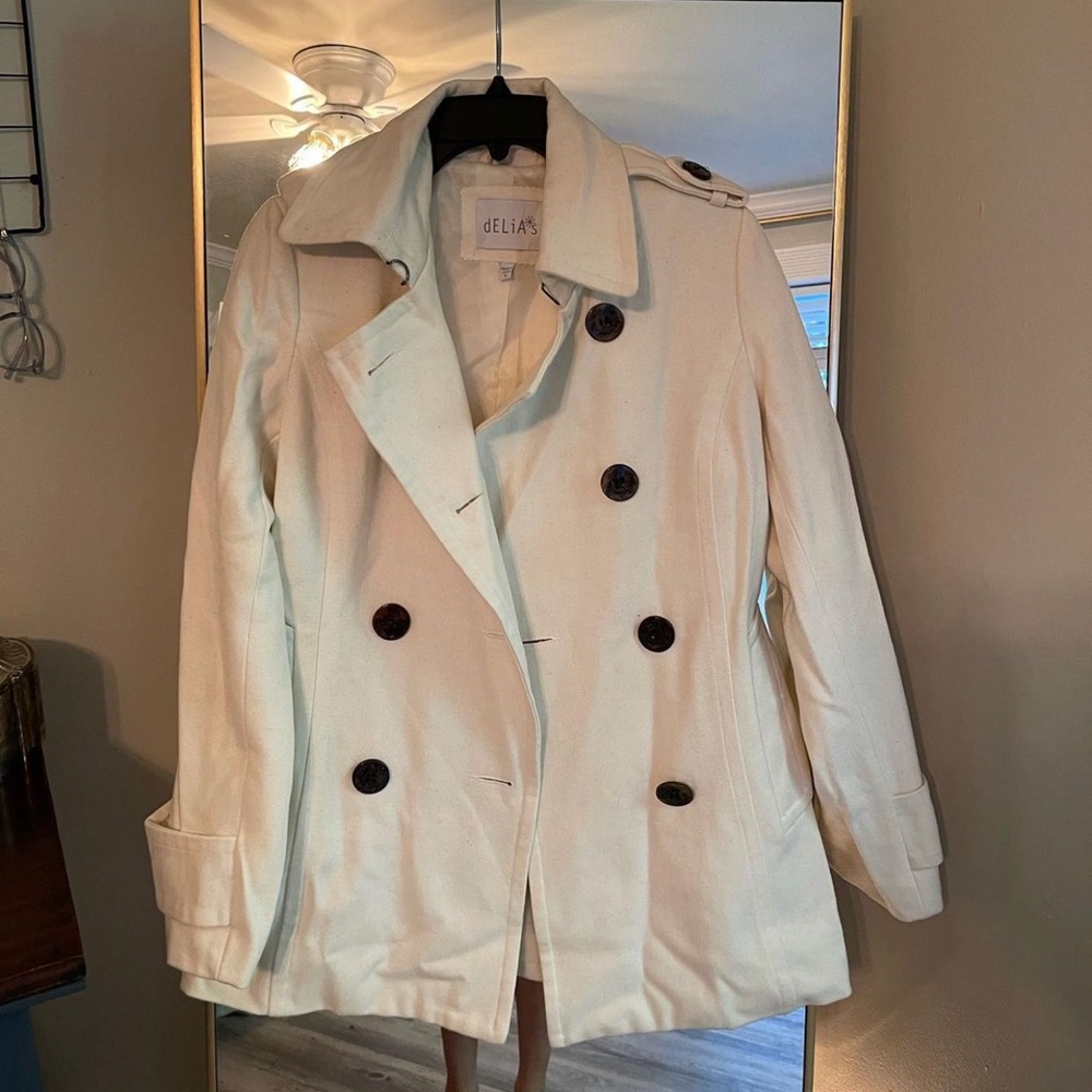 Delia’s winter coat. Off white/cream color. Size small.